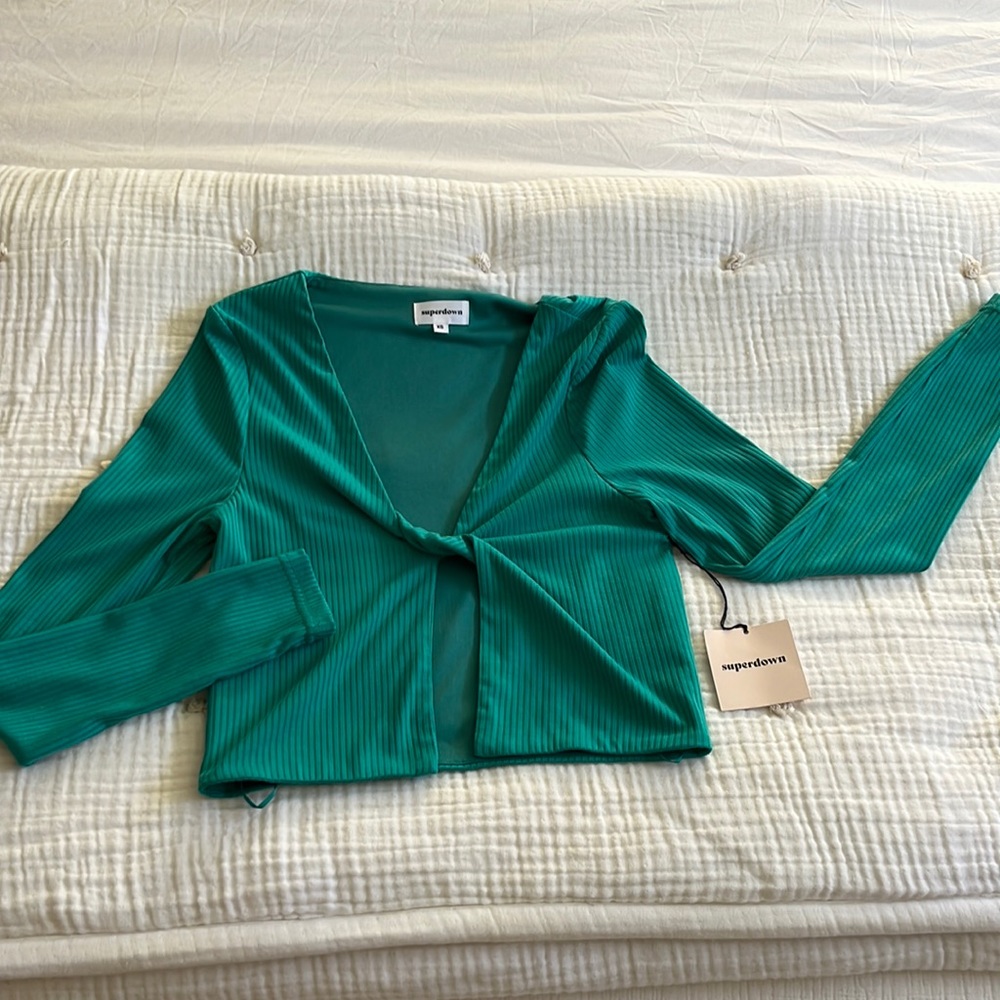 Super down long sleeve twist front top NWT